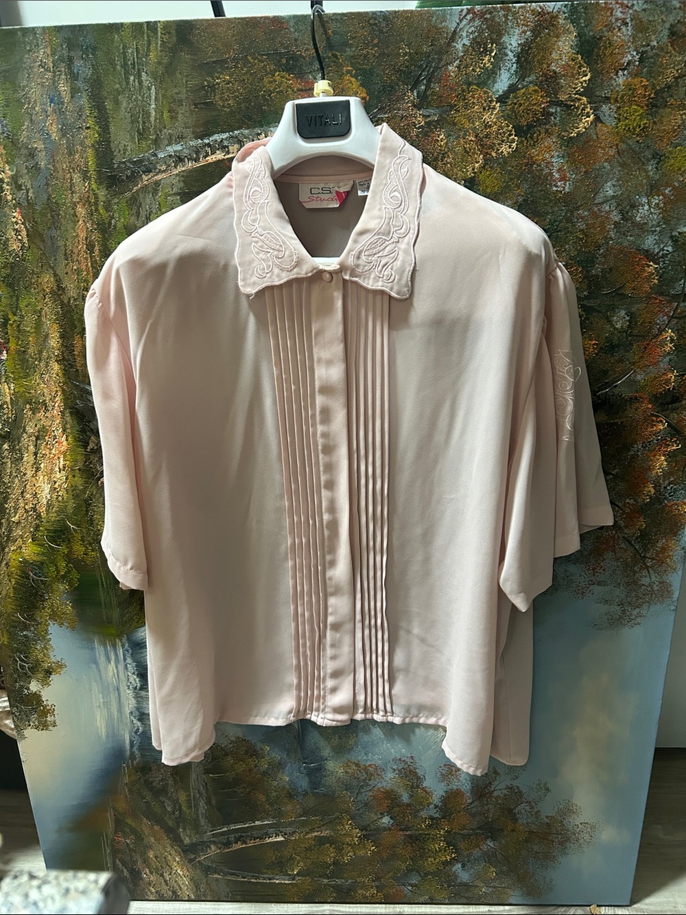 CST Studio Women’s Pale Pink Embroidered Collar Button-Front Top.